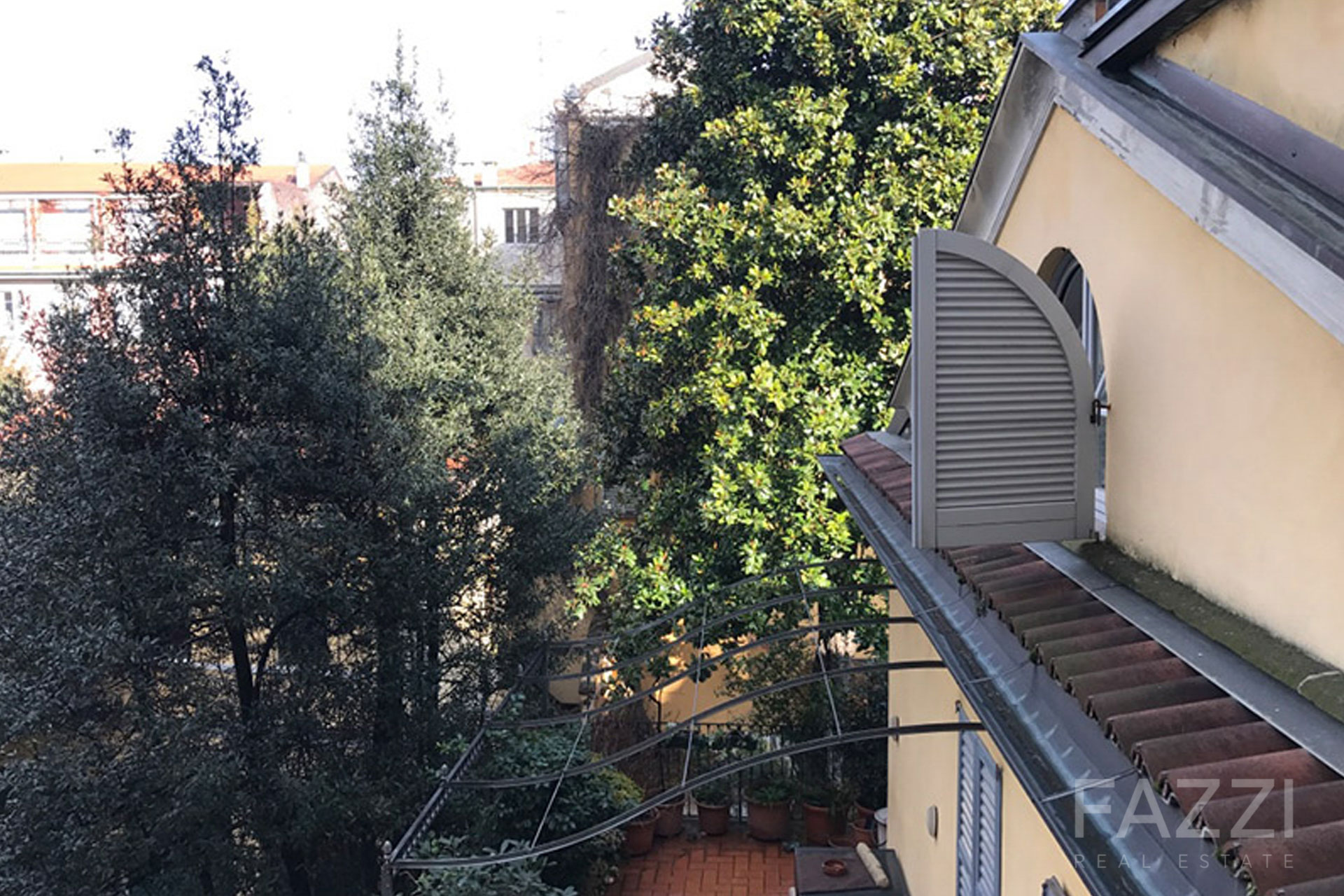 vendita appartamento via morone affacci  milano fazzi real estate