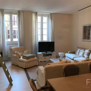 vendita appartamento via morone living room milano fazzi real estate