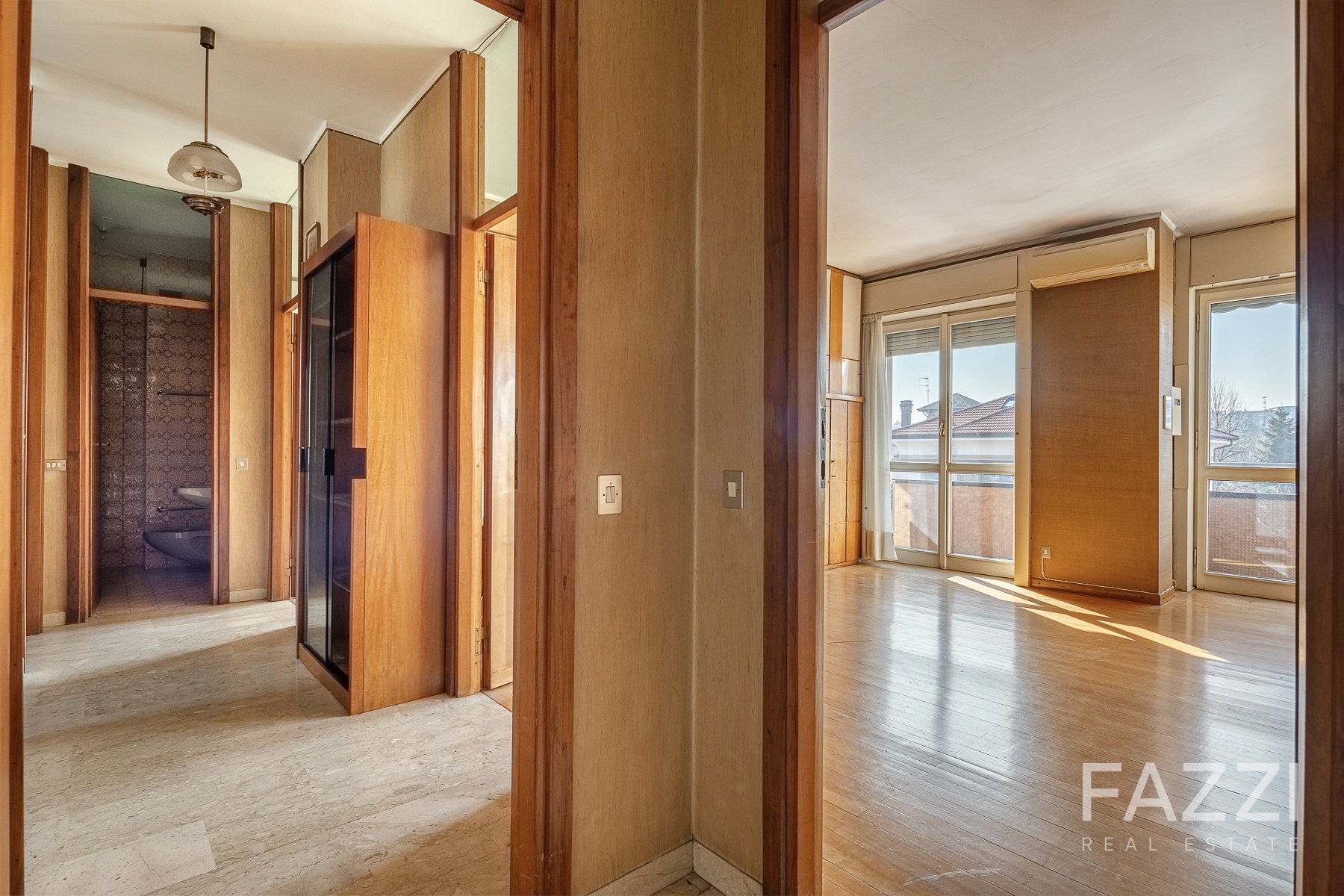 _T6A2705-HDR 2