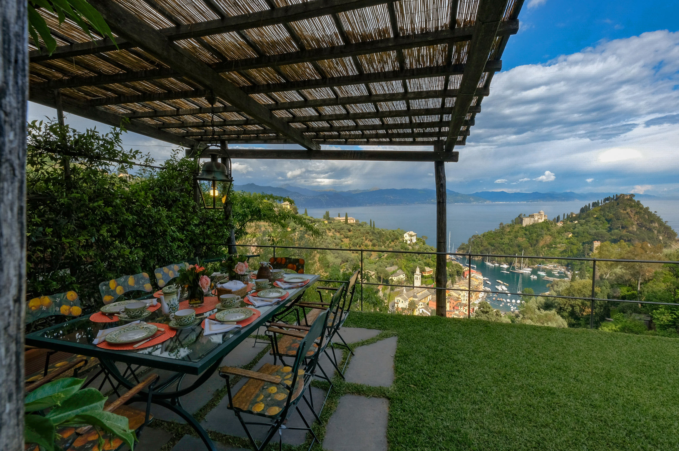 16PVT-Casa-Montefino-25354 breakfast table