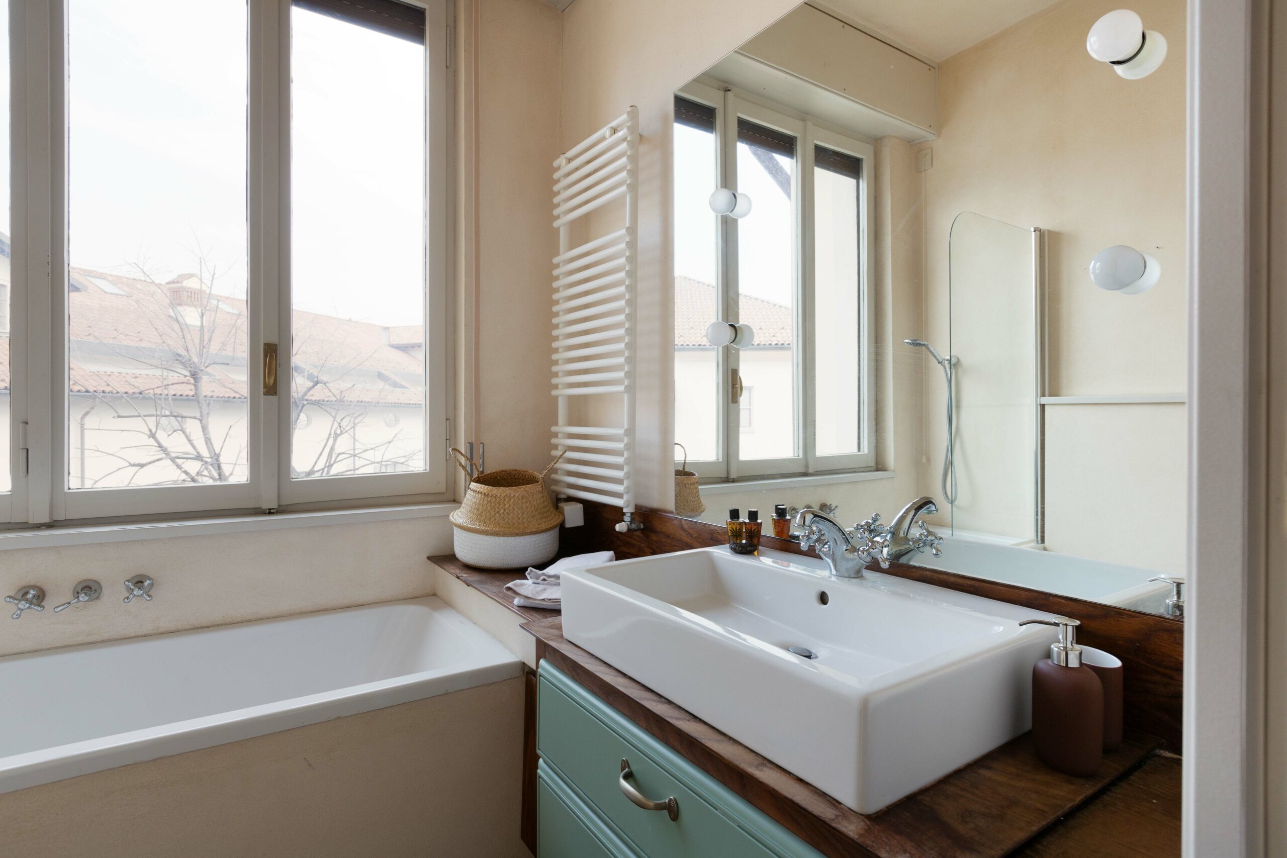 Via Bagutta_14 - CAMERA 2 BAGNO EN SUITE